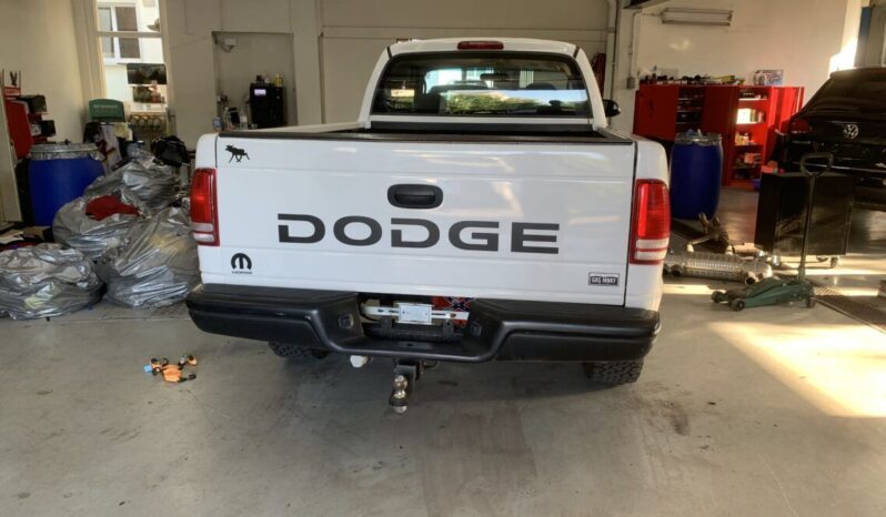 Dodge Dakota voll