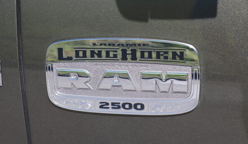 Dodge Ram 2500 voll