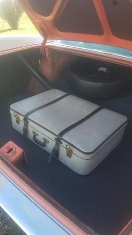 Dodge Custom Royal V8 voll