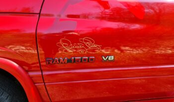 Dodge Ram 1500 magnum voll