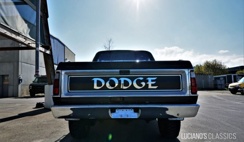 Dodge Ramcharger voll