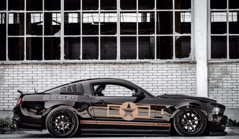 Ford Shelby GT500 voll