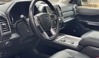 Ford Expedition Max voll