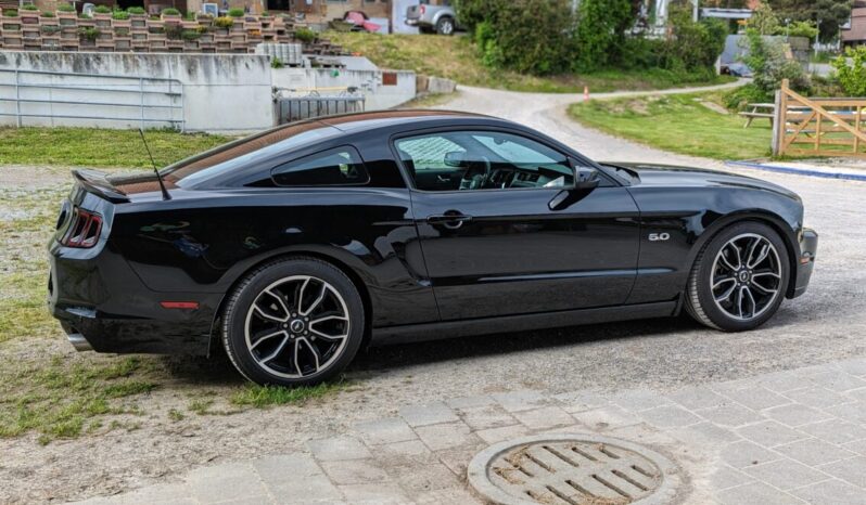 Ford Mustang GT voll