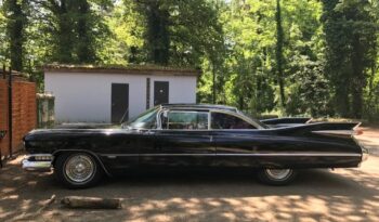 Cadillac Coupe De Ville voll