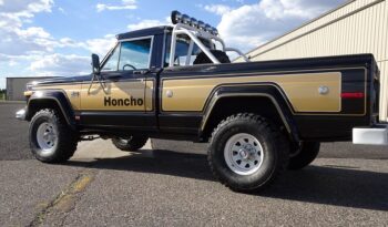 Jeep Honcho voll
