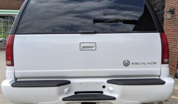 Cadillac Escalade voll