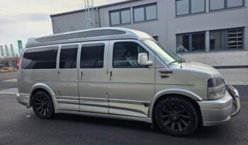 GMC Savana V8 High Top voll