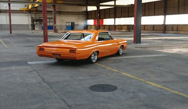 Oldsmobile F85 Cutlass voll