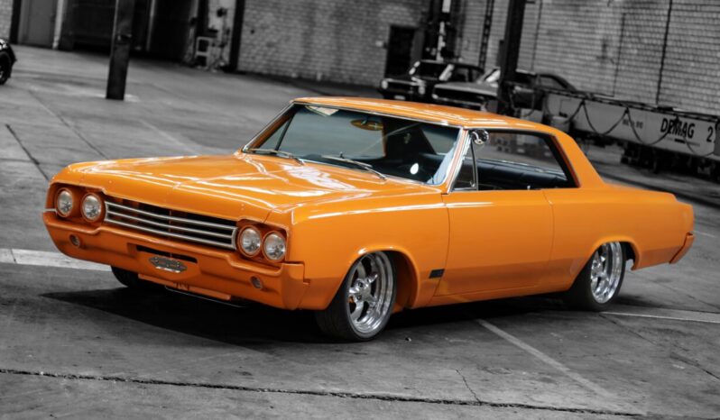 Oldsmobile F85 Cutlass voll