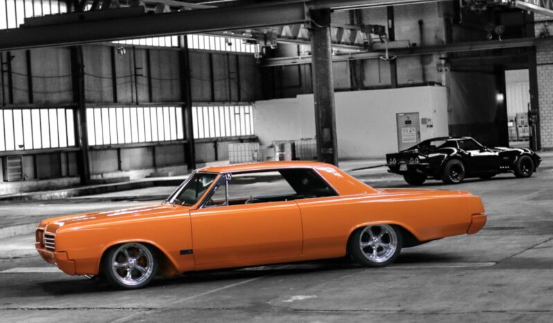 Oldsmobile F85 Cutlass voll