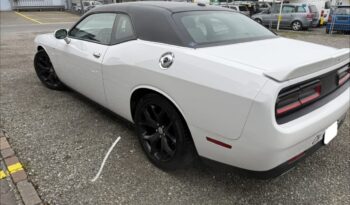Dodge Challenger voll