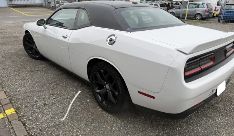 Dodge Challenger voll