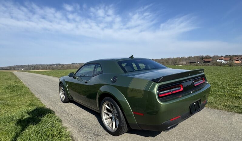 Dodge Challenger voll