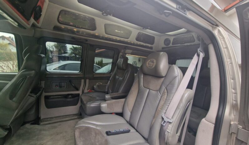 Chevrolet Express voll